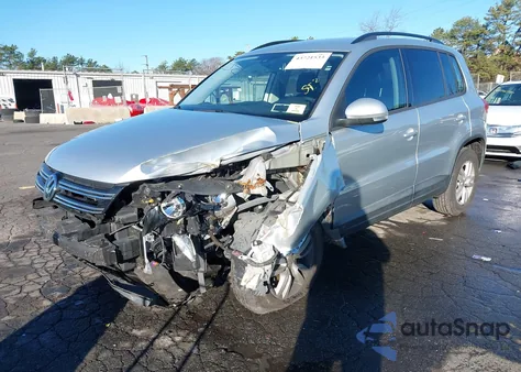 2017 Volkswagen Tiguan 2.0T/2.0T S z USA, uszkodzony, nr VIN WVGAV7AX9HK027199